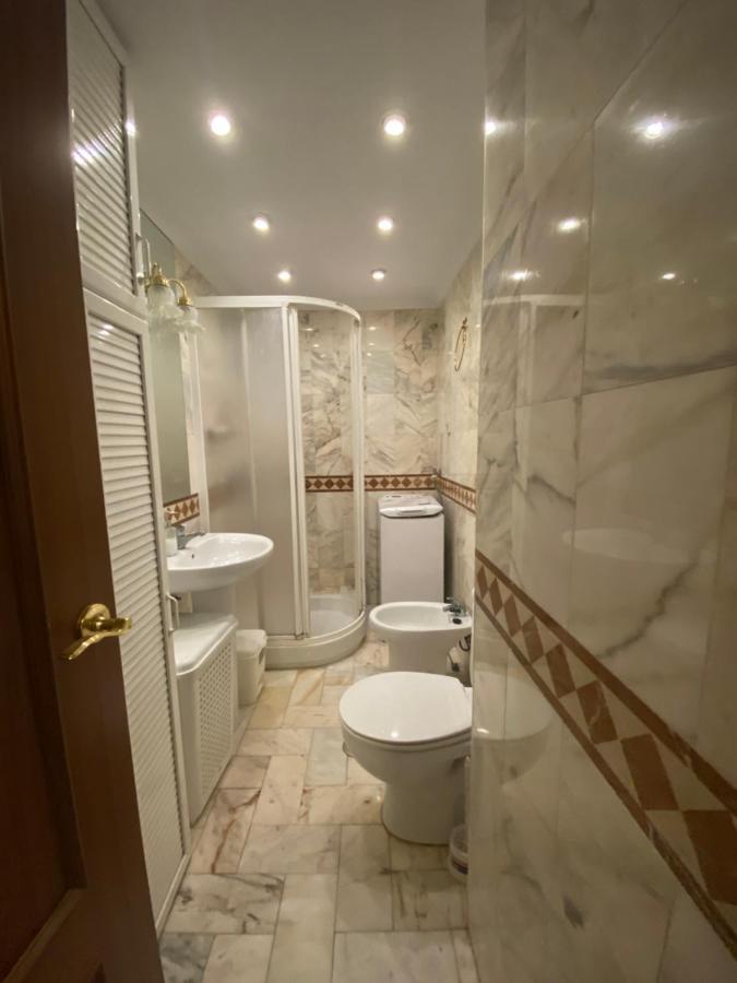 Acogedor Apartamento Placentines Seville Exterior photo