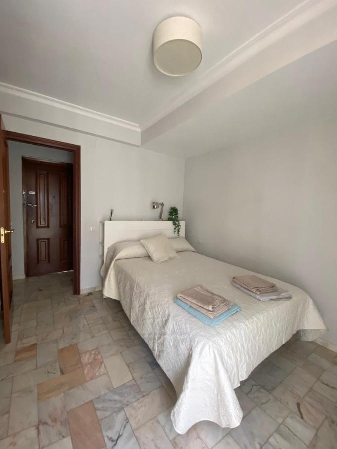 Acogedor Apartamento Placentines Seville Exterior photo